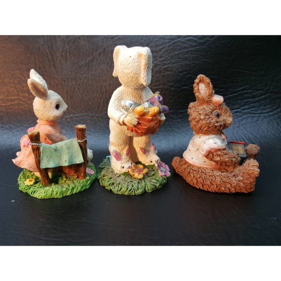 Three small resin Easter Bunny Figures BC316 - Picture 4 of 9